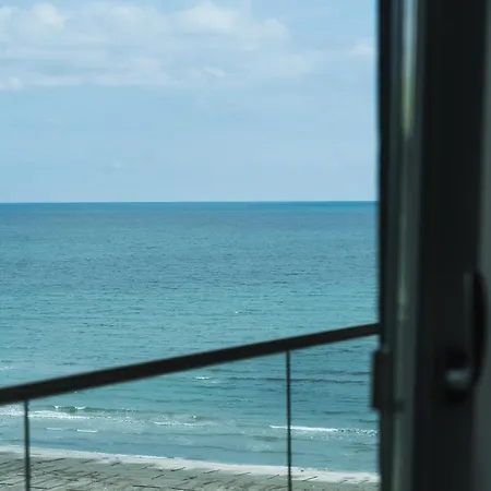 Blue Horizon-8th Floor, Alezzi * Năvodari
