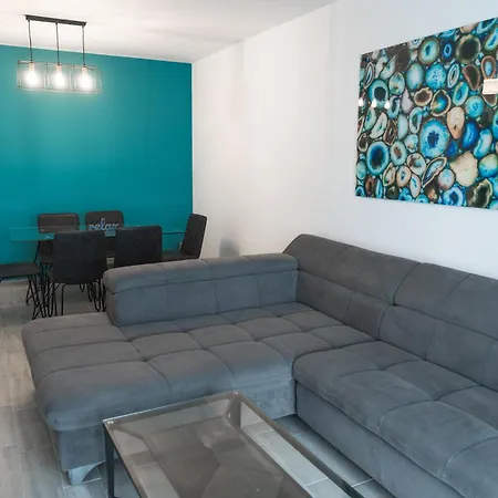 Apartment Blue Horizon-8th Floor, Alezzi