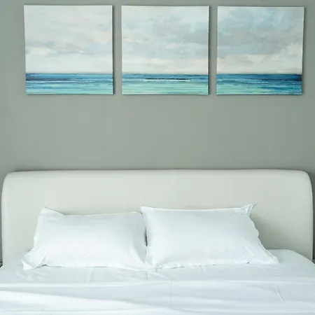 Blue Horizon-8th Floor, Alezzi *